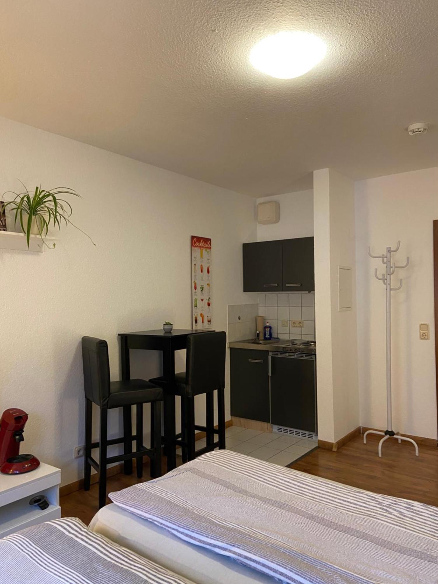 Einzimmerwohnung In Kassel Mitte Esterno foto